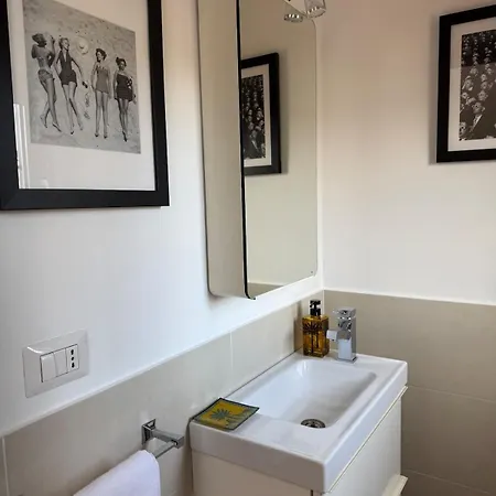 דירה New - The Rhome