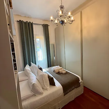 Apartment New - The Rhome Rom